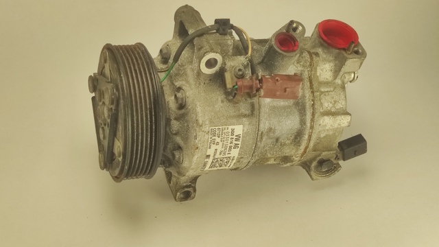 Компресор кондиціонера 3Q0816803E VAG