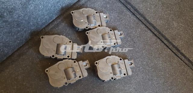 Двигун заслінки печі 410475520 MERCEDES