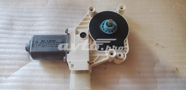 Мотор склопідйомника дверей передніх, правих 51337271564 BMW