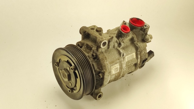 Компресор кондиціонера 5Q0820803F VAG
