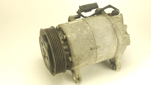 Компресор системи кондиціювання 64529362491 BMW