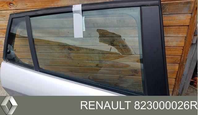Вікно задніх дверей 823000026R RENAULT