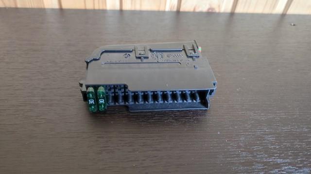Блок запобіжників задній, салонний 8K0937501 VAG