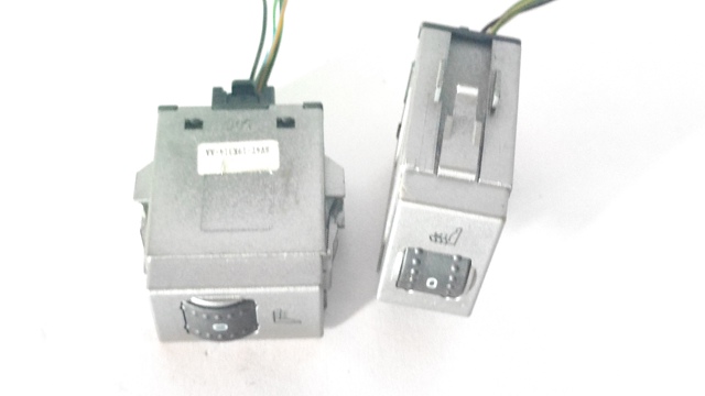 8V4T19K314AA Ford
