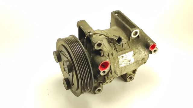 Компресор холодоагенту 92600EB40E NISSAN