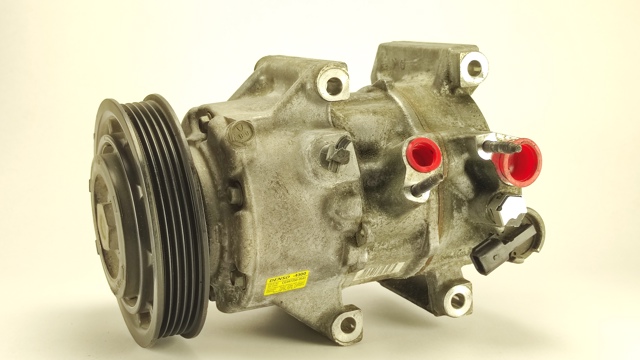 Компресор кондиціонера 97701D4300 HYUNDAI