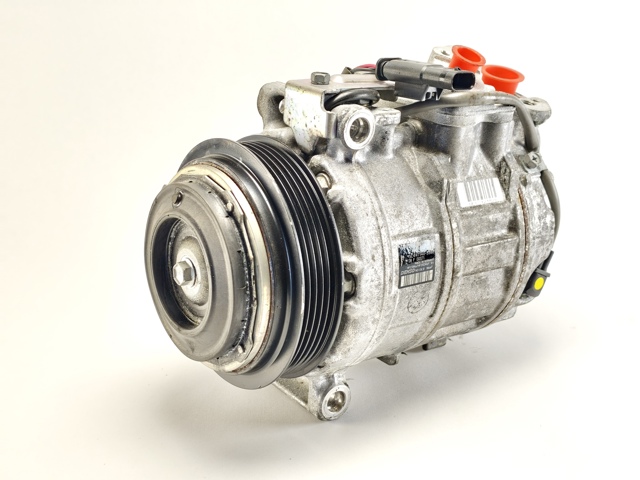 Компресор системи кондиціювання A0008301401 MERCEDES