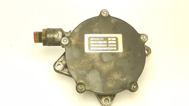 Насос вакуумний A6652300565 SSANG YONG