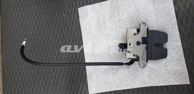 Замок 3/5-х дверей, задній LR025420 LAND ROVER