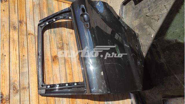 Двері задні, ліві LR028557 LAND ROVER