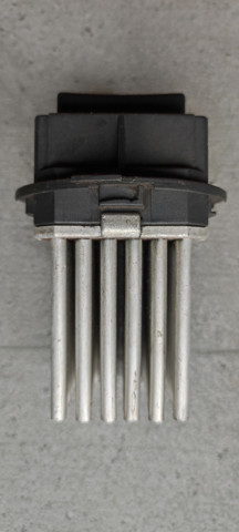 Реле обігрівача 0008212992 MERCEDES