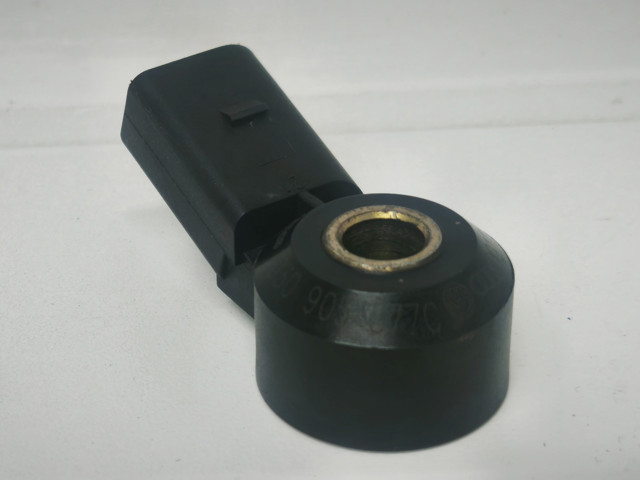 Датчик детонації Porsche Cayenne 2