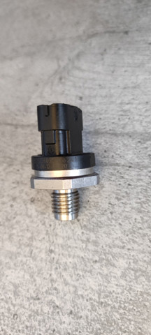 Датчик тиску палива Рено Сценік GRAND 3