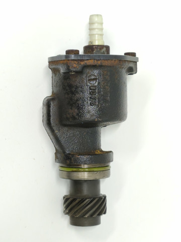 Насос вакуумний 028145101F VAG