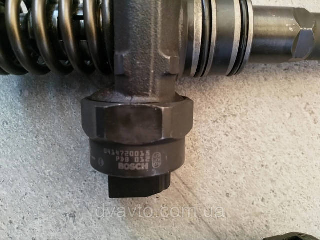 Форсунка вприску палива 038130073J VAG