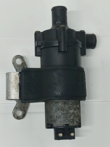 Помпа водяна, (насос) охолодження, додатковий електричний Mercedes V