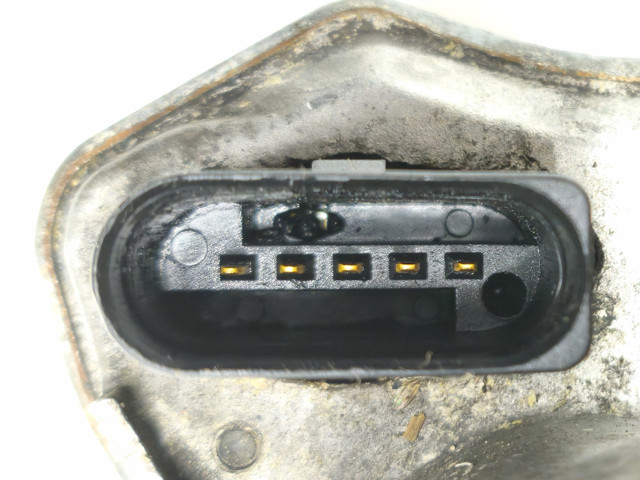 Заслінка повітряна 03G128063B VAG