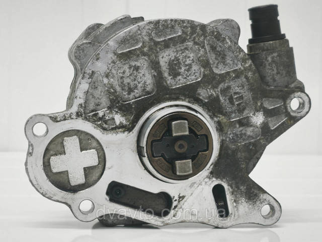 Насос вакуумний 03L145100C VAG