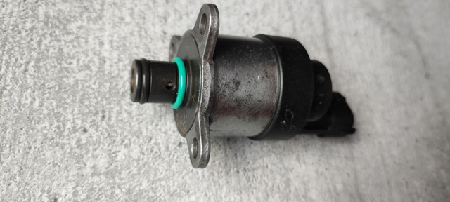Регулятор тиску палива 0928400502 BOSCH