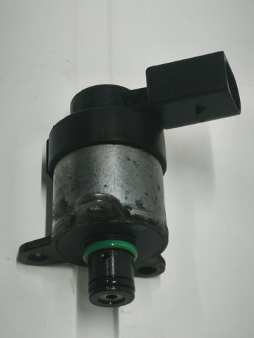 Регулятор тиску палива 0928400676 BOSCH