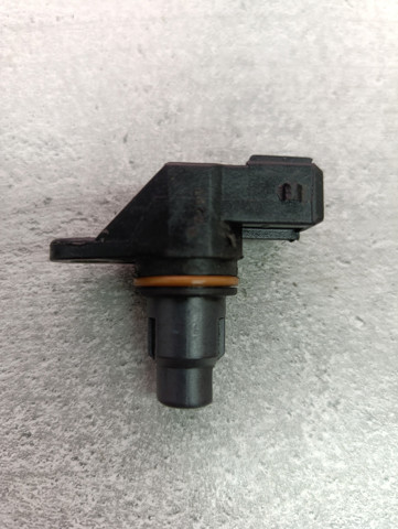 Датчик обуртів распредвалу Renault Scenic 2