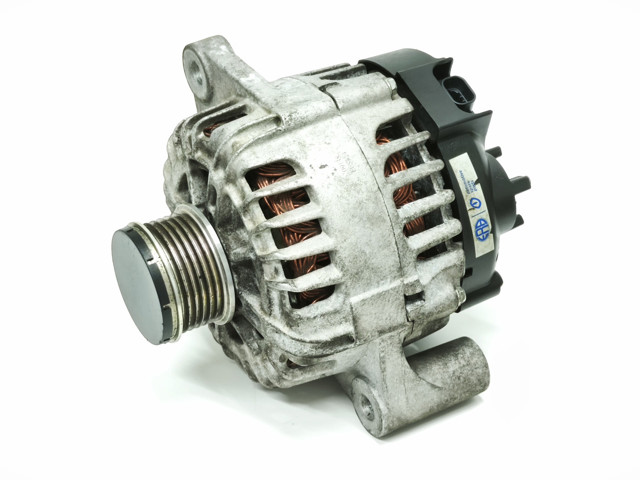 Авто генератор 13502581 GM