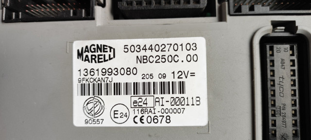 Блок управління комфорту 1361993080 PEUGEOT