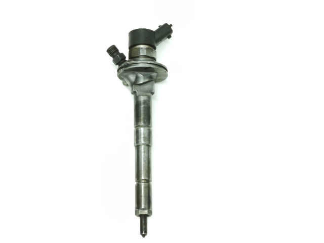 Форсунка дизельна в зборі, розпилювач + тримач 1660DB002 BOSCH
