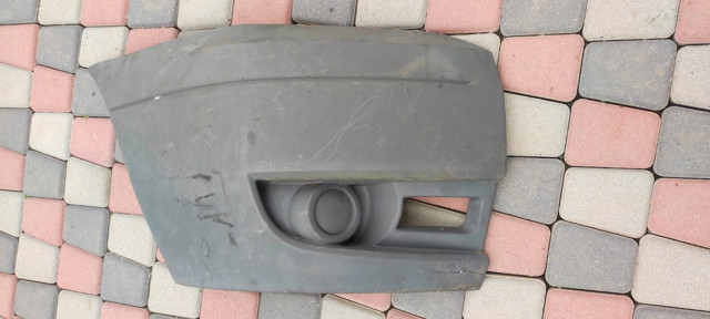 Бампер передній, права частина 1745847 FORD