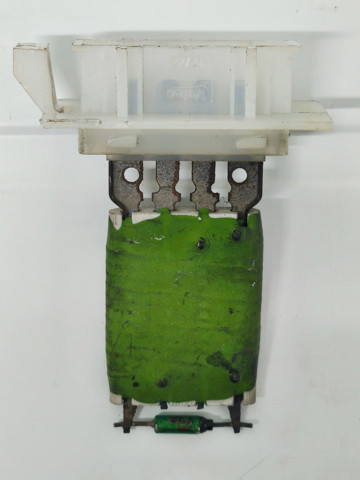 Регулятор оборотів пічки Фольксваген Гольф VI