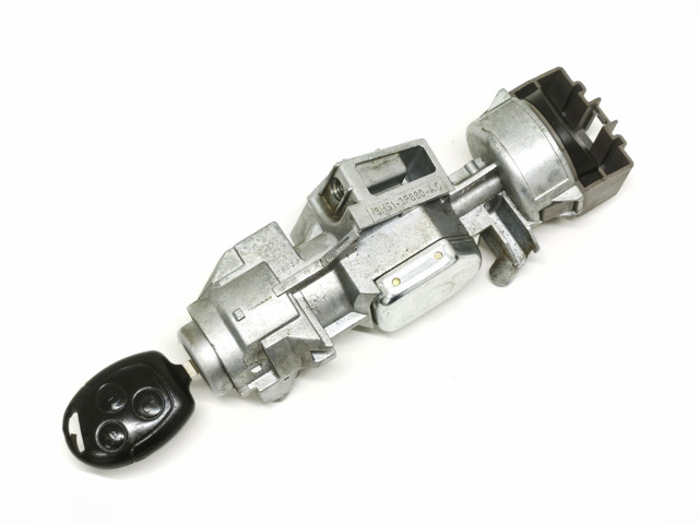 Замок запалювання 3M513F880AC FORD