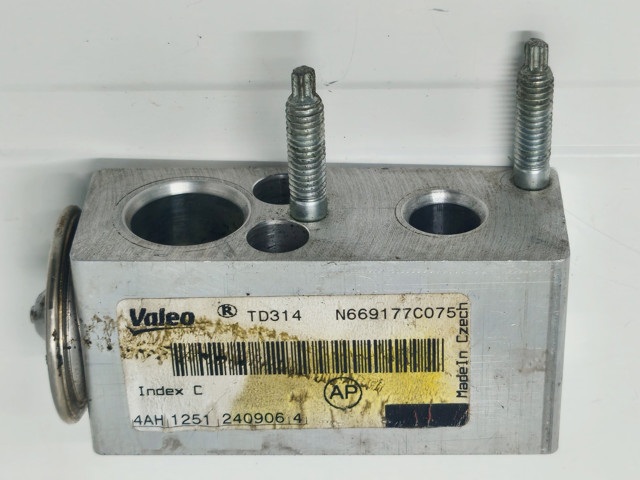 Клапан TRV, кондиціонера 6461N2 PEUGEOT