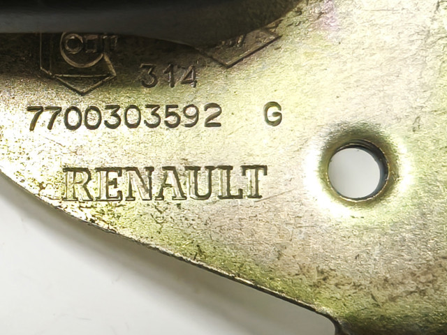 Трос відкривання дверей задніх правих 7700303592 RENAULT