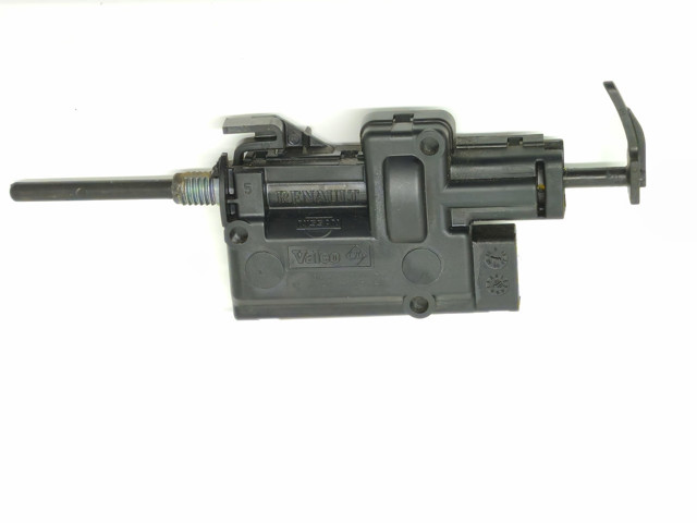 Мотор-привід відкриття лючка бака 8200305732 RENAULT