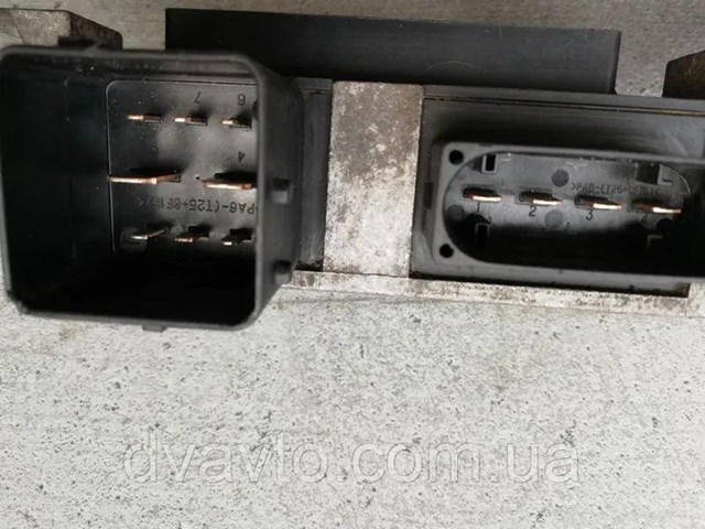 Реле передпускового підігрівача 8200558438 RENAULT