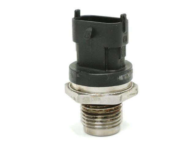 Датчик тиску палива 8200703127 BOSCH