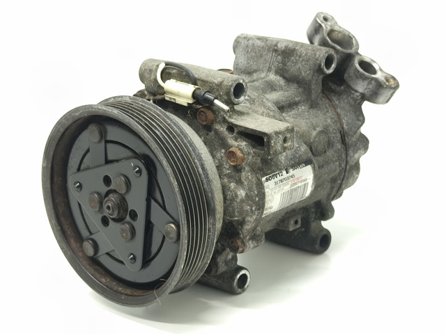 Компресор кондиціонера 8200716562 RENAULT