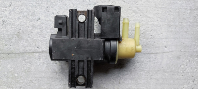 Перетворювач тиску (соленоїд) наддуву / EGR 8200790180 RENAULT