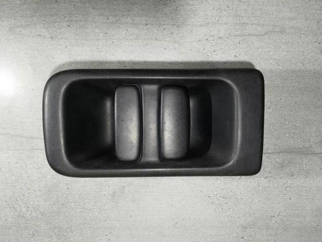 Ручка дверей бічних/зсувних, зовнішня права 8200856290 RENAULT