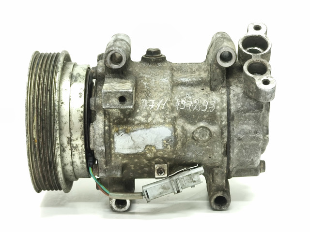 Компресор кондиціонера 8200953359 RENAULT