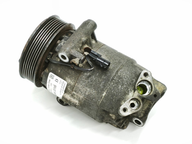Компресор кліматичної установки 92600JD70B NISSAN