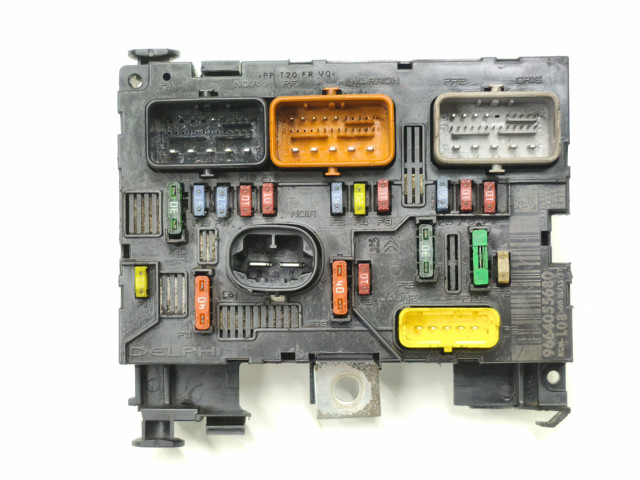 Корпус запобіжників 9664055680 PEUGEOT