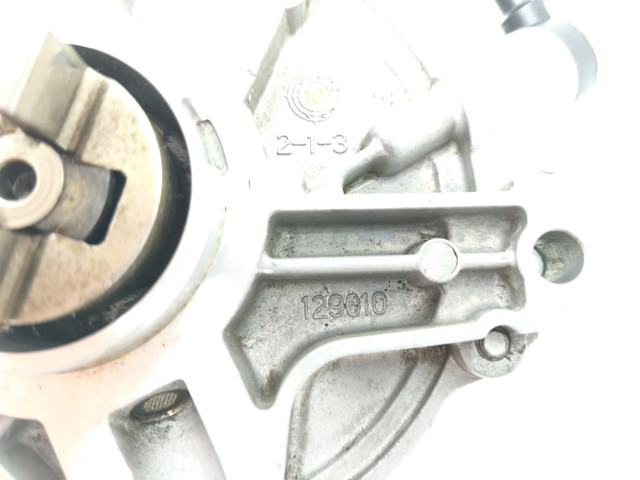Насос вакуумний 9673836180 PEUGEOT