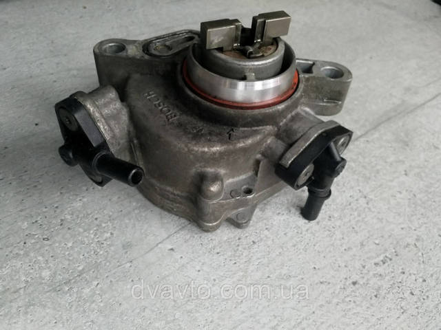 Насос вакуумний 9684786780 PEUGEOT