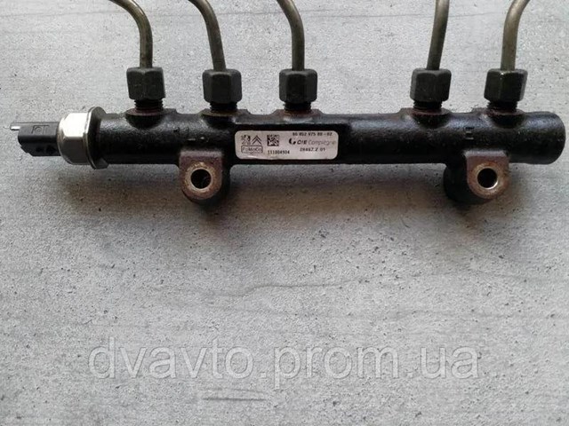 Паливна рампа 9685297580 PEUGEOT