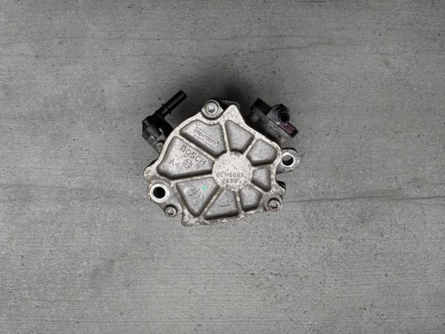 Насос вакуумний 9804021880 PEUGEOT