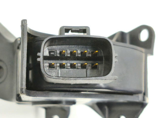Підаль газу 98AB9F836AE FORD