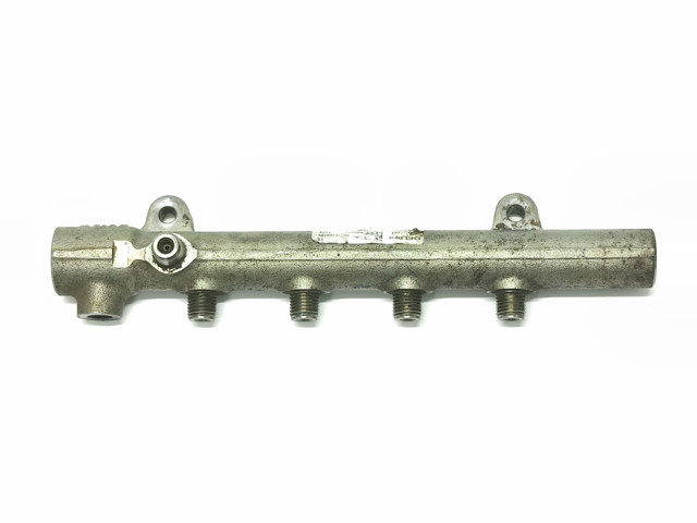 Рампа форсунок системи упорскування палива A6510700495 MERCEDES