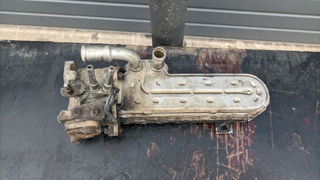 Радіатор системи рециркуляції ОГ 03G131513K MITSUBISHI