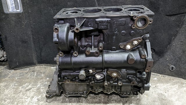 ДВЗ 04L100033D VAG